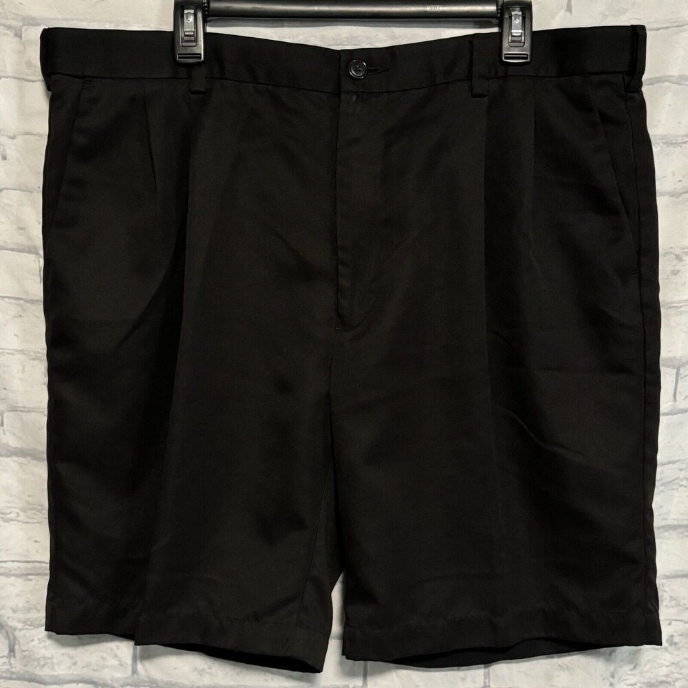 Roundtree & Yorke Black Shorts Mens 40 Pleated Front Chino Golf Classic Fit